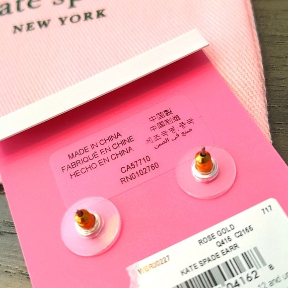 NEW Kate Spade Mini Small Square Stud Earrings in Rose Gold - Picture 6 of 6